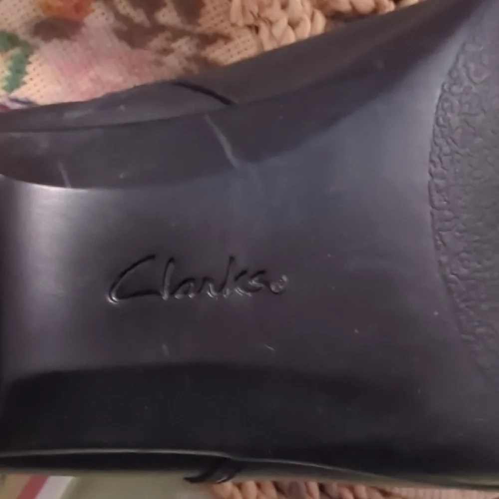 Clarks Black Leather Ankle Boots Minimalist Design